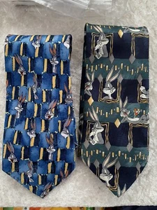 Warner Bros. 2x LOONEY TUNES Kravatte Bugs Bunny Vintage - Picture 1 of 6