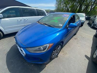 Б/у компрессор кондиционера подходит: 2017 Hyundai Elantra седан 2.0 класса B - Изображение 1 из 4