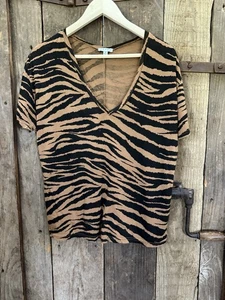 S'edge V-Neck Tee Zebra Print Orange-ish Brown & Black Medium - Picture 1 of 8