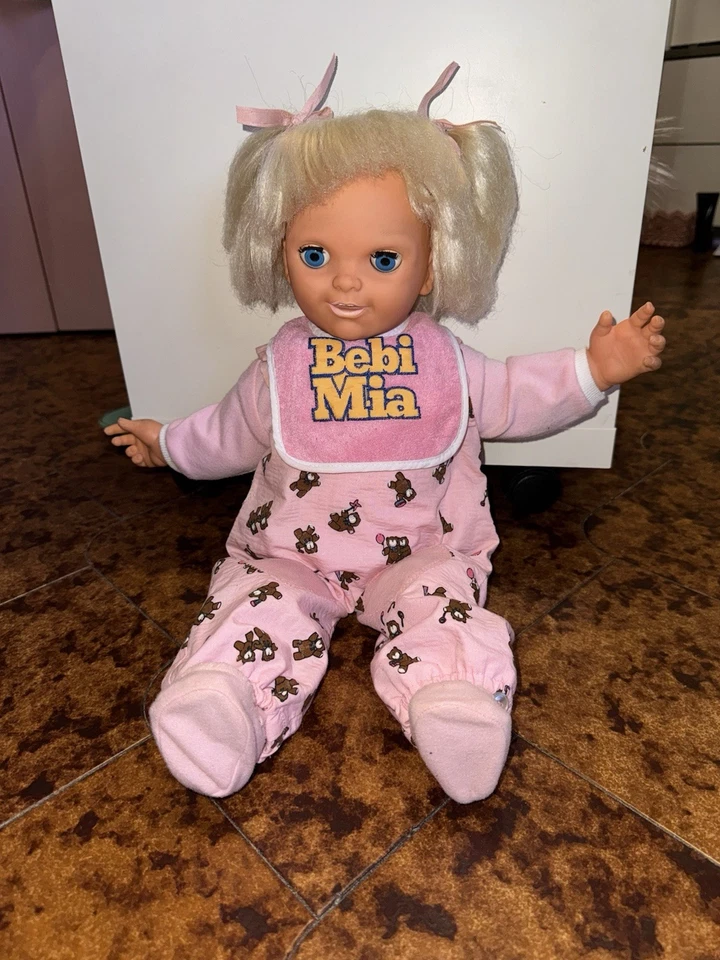 Bambola Bebi Mia Galoob Vintage Doll - Immagine 1 di 4