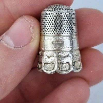 Solid Silver Thimble Sheffield 2002 Carrs Of Sheffield - Image 1 of 4