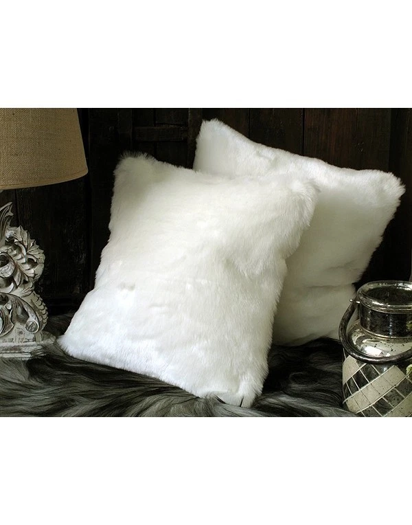 Cojín de piel sintética blanco oso polar Foto 1 de 1