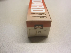 Standard TJ21 Fuel Injector - Picture 1 of 3