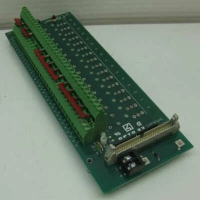 Rack de montaje de E/S de 16 canales Opto 22 G4PB16HC con conector de cabezal TB común Foto 1 de 3