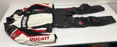 Traje de moto de cuero blindado Ducati Corse de Dainese 56 chaqueta 54 pantalones EXCELENTE Foto 1 de 4