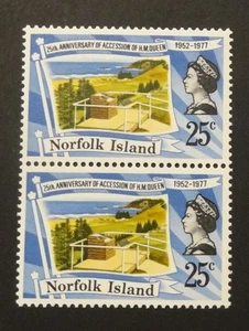 Norfolk Island #218, View of Kingston & QEII, MNH/OG - 1977 (9013) - Picture 1 of 2