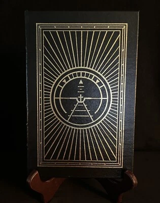 Survivor- Chuck Palahniuk- Easton Press Signed Collector’s Edition With COA - Image 1 of 4