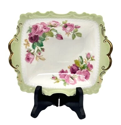 Prato de doces vintage Royal Albert - Porcelana óssea - Feito na Inglaterra c.1940 - Imagem 1 de 4