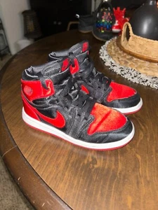 Air Jordan 1 Retro High OG (TD) Toddler Shoes Size 10c Satin Bred Red FD5305-061 - Picture 1 of 6