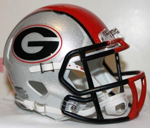 2011 Georgia Bulldogs Custom Riddell Mini Helmet vs Boise State - Picture 1 of 5