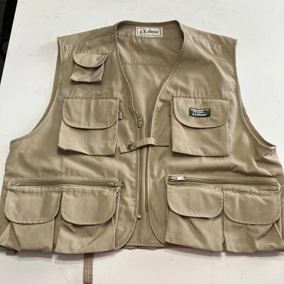 LL Bean Mens Flyfishing Vest Size XL with many zprd Compartments - Lightly Used - Image 1 of 4