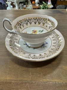 Westbrook Bone China Tasse & Untertasse - Bild 1 von 3