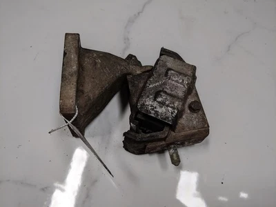 SSANGYONG KYRON 2.0 D 2006 LEFT ENGINE MOUNT #40 - Image 1 of 2