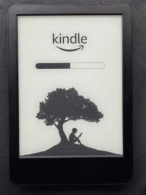 Amazon Kindle C2VL3 6 Inch E-reader Blue - Image 1 of 4