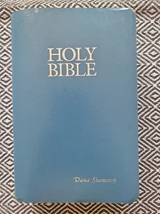 Holy Bible New International Version Zondervan Blue 1984 - Picture 1 of 8