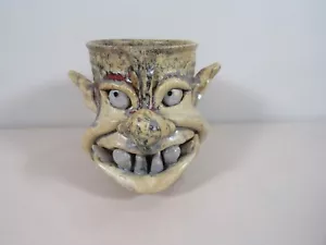Tazza da caffè in ceramica Tom Phelps fatta a mano con grandi orecchie - Foto 1 di 9