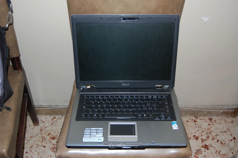 Asus F3J - Immagine 1 di 1