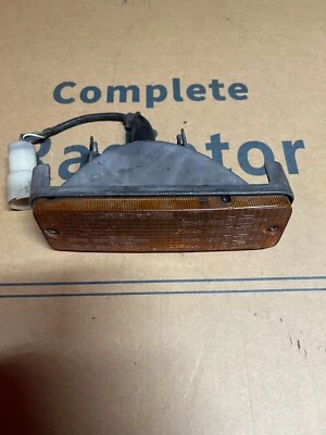 1982-1984 Toyota Cressida передний LH со стороны водителя поворотник OEM - Изображение 1 из 3