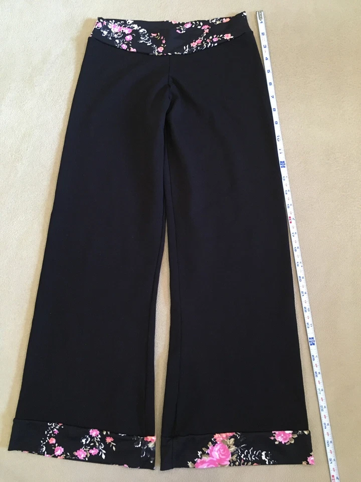 Couture Activewear Pants Black Floral Possibly Petite Small - Image 1 of 4