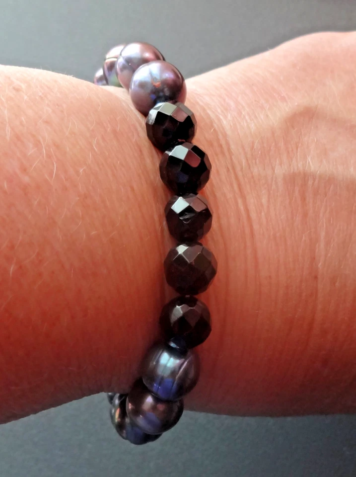 Pulsera Honora Genuina Negra Gris Perla y Negro Onix Elástica Damas 7" Foto 1 de 4