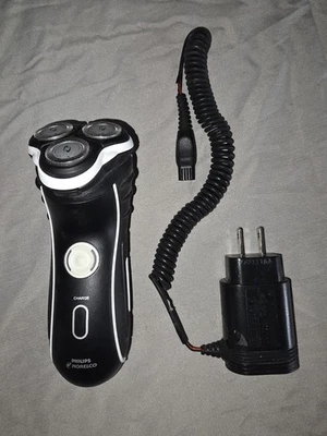 Philips Norelco Afeitadora Inalámbrica Recargable 7310XL con Cargador - Probada Foto 1 de 4