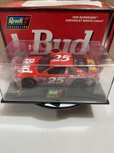 John Andretti #25 Budweiser 1998 Revell 1/24 Nascar Diecast with Case - Picture 1 of 6