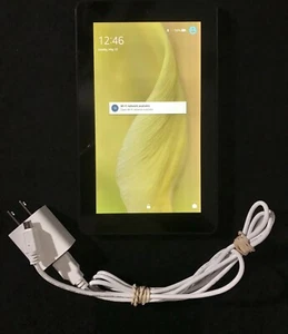 Amazon Kindle Fire 7 SV98LN (5th Gen.) 8GB Wi-Fi Black with AC Cable Bundle - Picture 1 of 7