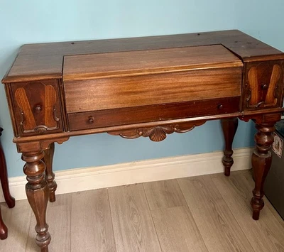 Antiguo escritorio secretaria de muebles Herman Foto 1 de 4