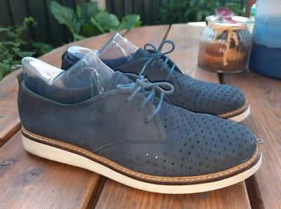 Clarks blue cut out suede leather comfort lace up Oxford shoes size 6.5 D  / 40 - Image 1 of 4