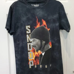 Snoop Dogg T shirt Women's Sz Small - Picture 1 of 4