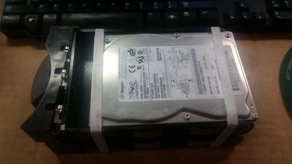 IBM 02K1143 02K1142 4.51GB 10K SCSI Hard Drive with Server Tray - Image 1 of 1