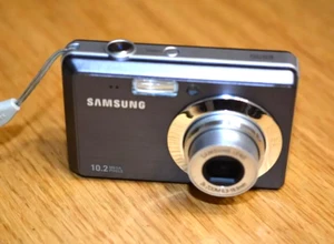 Samsung Digital Photo Camera ES55 10.2MP - Good Working+ sd Card - Picture 1 of 15