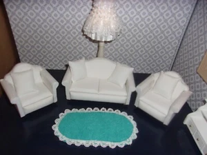 READ:  1:12 SCALE DOLLHOUSE MINIATURE Handmade OVAL Terry Cloth TEAL Area Rug - Picture 1 of 2