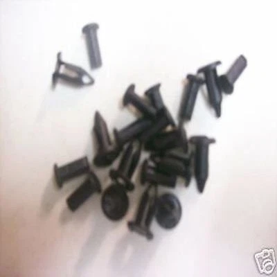 SUZUKI EIGER 400,KING QUAD FENDERS MOUNTING PLASTIC PUSH PINS, CLIPS, FASTENER - Изображение 1 из 2