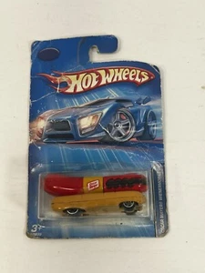 Hot Wheels Oscar Mayer Wienermobile 1993 Hot Dog on Wheels - Picture 1 of 7