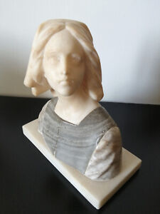 Buste de Jeanne d'Arc en marbre- époque XIX -