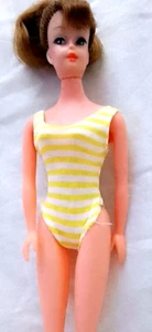 B650 - BARBIE 70s body costume da bagno giallo righe bianche - Foto 1 di 3