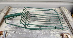 Vintage General Mercantile Store Primitive Wire Scoop Coil Handle Green 16.5" - Picture 1 of 9