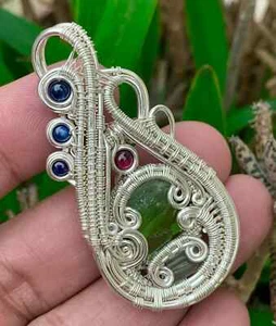 wire wrapped Pendant Peridot Sapphire Garnet Pendant Jewelry Pendant Raw Peridot - Picture 1 of 7