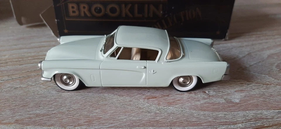 Brooklin Models BRK 32 STUDEBAKER Commander Starliner Coupe 1953 1:43 - Immagine 1 di 4