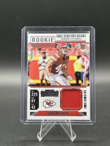 Rookie Ticket Swatch Carson Steele #RTS-CSE (RC) KC Chiefs - Bild 1 von 2