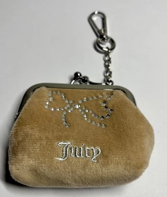 BOLSO DE MANO JUICY COUTURE ENCANTO MONEDERO BEIGE/PLATEADO NUEVO SIN ETIQUETAS Foto 1 de 4