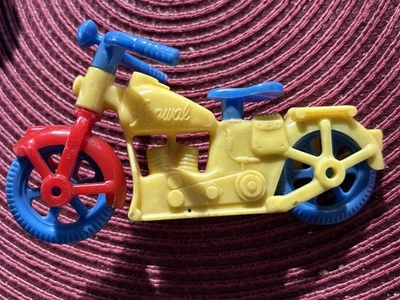 Винтажный желтый #28 RENWAL ПЛАСТИКОВЫЙ МОТОЦИКЛ 50-х - Изображение 1 из 2