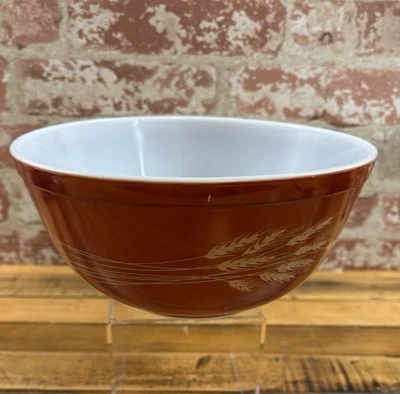 PYREX Autumn Harvest Wheat Pattern Nesting Mixing Bowl 403  2.5 Liter - Image 1 of 4