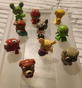 Menge 10 Elch Spielzeug Uggly's Pet Shop Figuren Ugglys Ugly Ugliest.  (#1 Tasche) - Bild 1 von 4