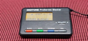 DIGITONE CALL BLOCKER PRO SERIES BLOCKER FOR LANDLINE PHONES FREE SHIPPING - Zdjęcie 1 z 13