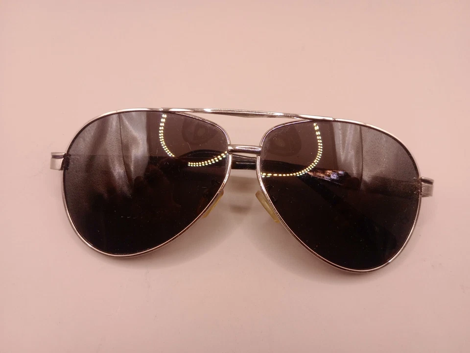 Gafas de sol Mercedes Benz Aviator MB737 negras y doradas hechas en Italia 65-12-130 Foto 1 de 4