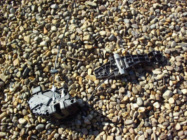 Механизм захвата и ручки замка передней правой двери Land Rover Freelander 2 2008 - Изображение 1 из 1