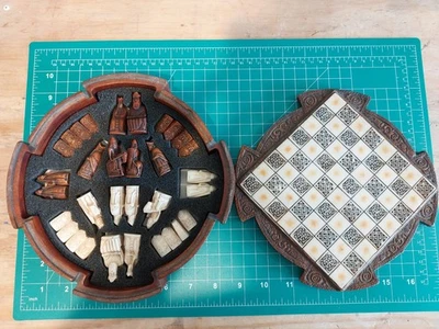 Isle of Lewis Compact Celtic Chess Set 9" Mini Enesco 2001 - Image 1 of 4