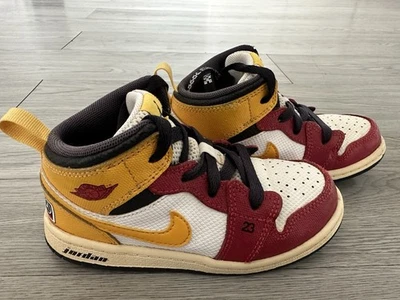 Tênis Jordan 1 Mid SE DJ0335-067 unissex bebê criança unissex tamanho 5C - Imagem 1 de 4